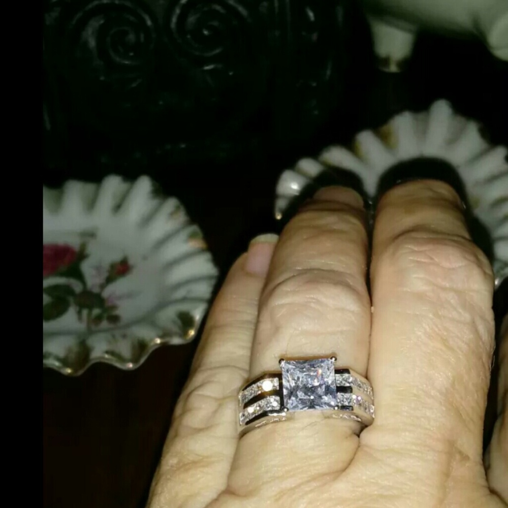 Sterling Silver Hand crafted 1.96 ct engagement rg